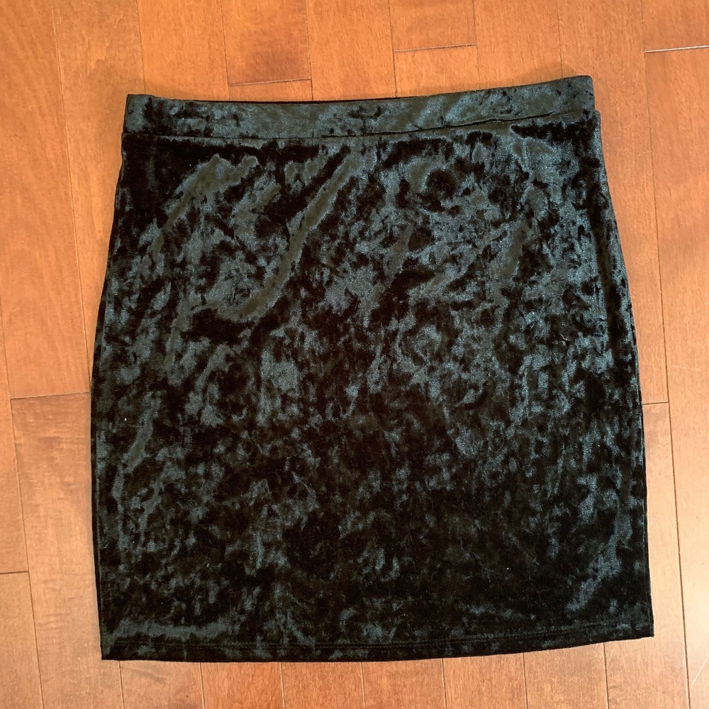 Crushed Black Velvet Body-con Mini Skirt